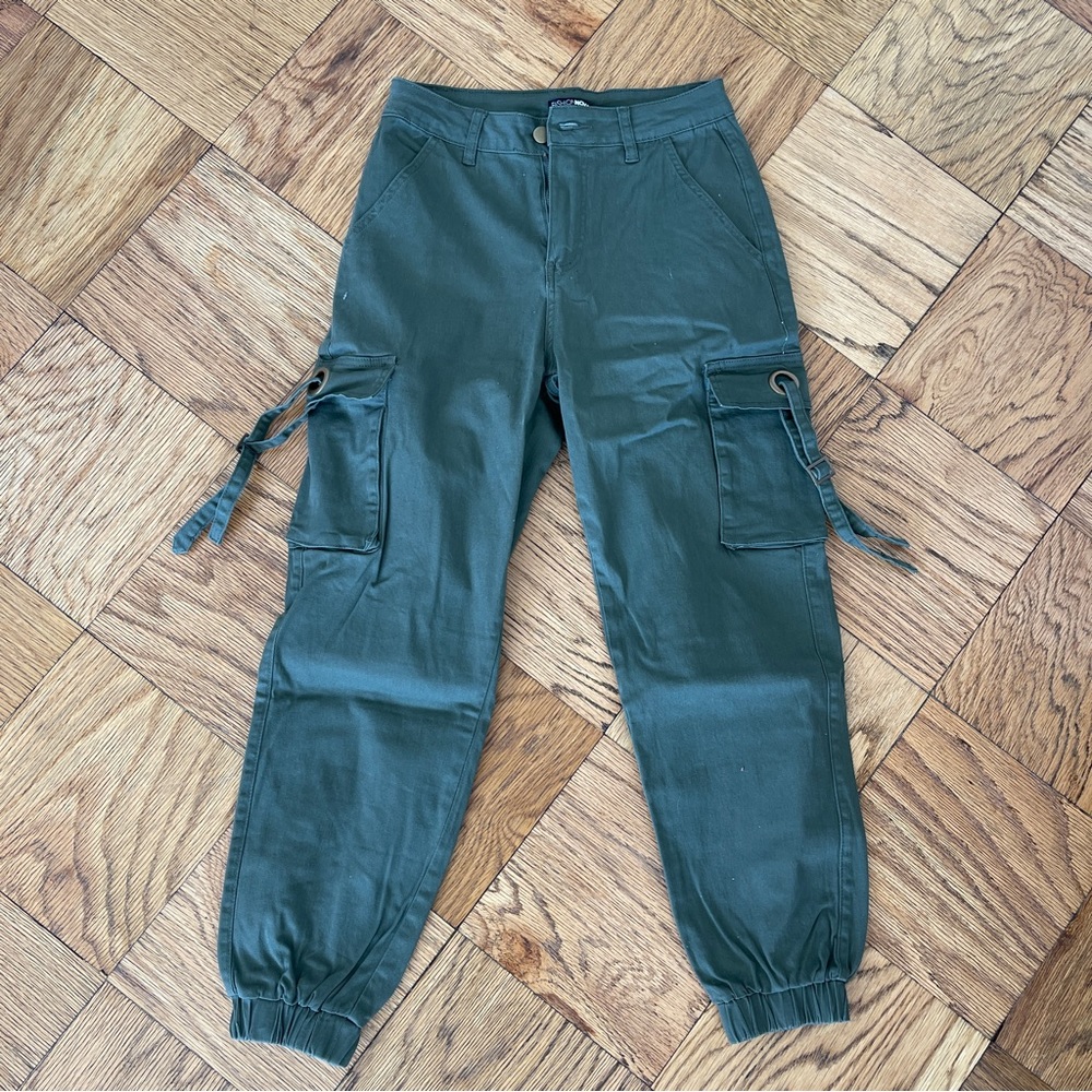 Fashion Nova Cargo Pants S Gem